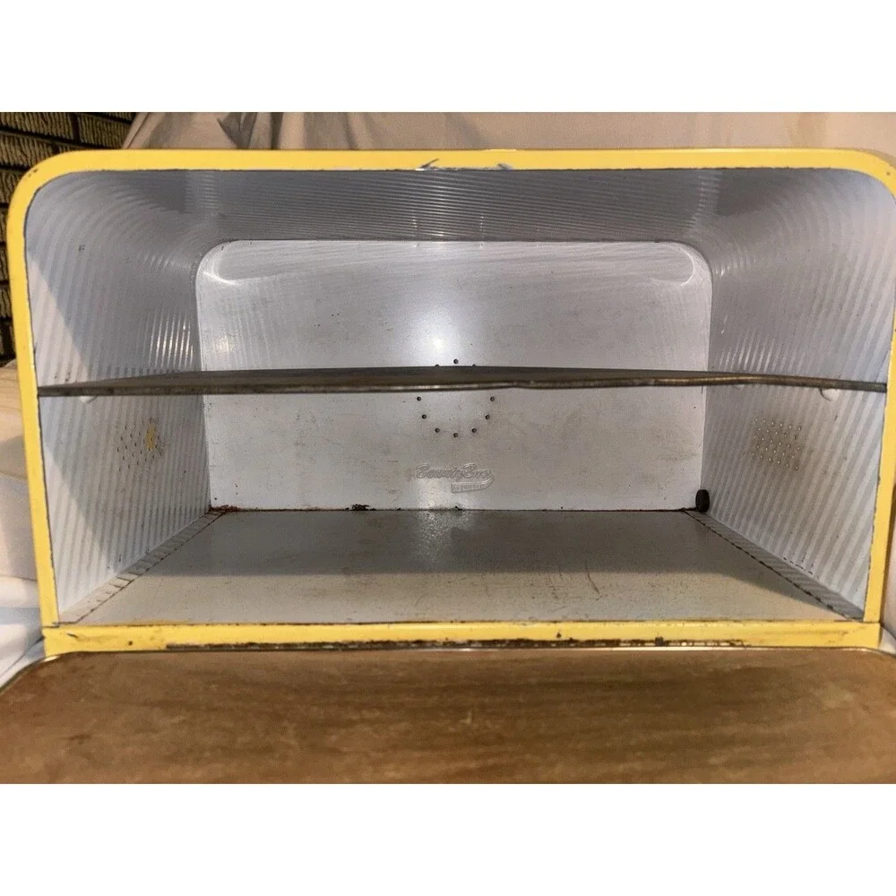 Vintage Lincoln Beauty Ware Yellow Metal Bread Box 1960’s 1970’s Retro